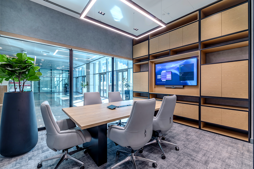 Lockton DIFC interior construction services uae
