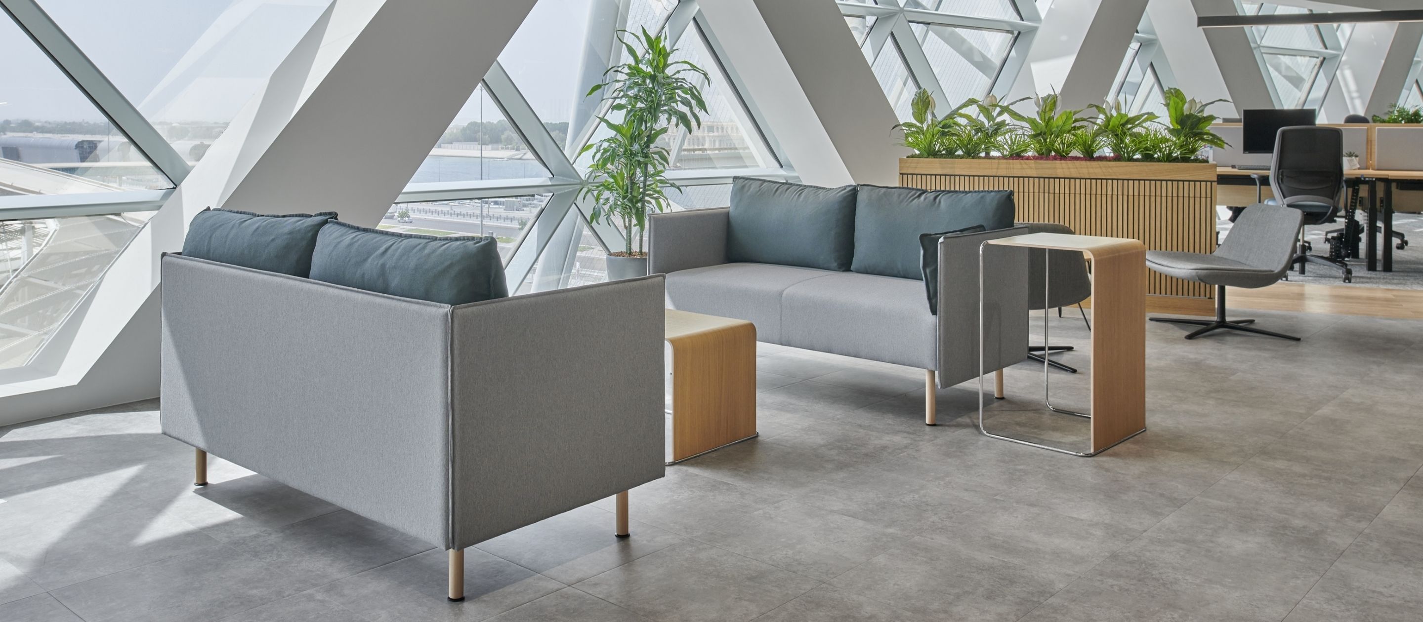 ADQ L2 entreprises françaises de décoration dintérieur pour locaux commerciaux