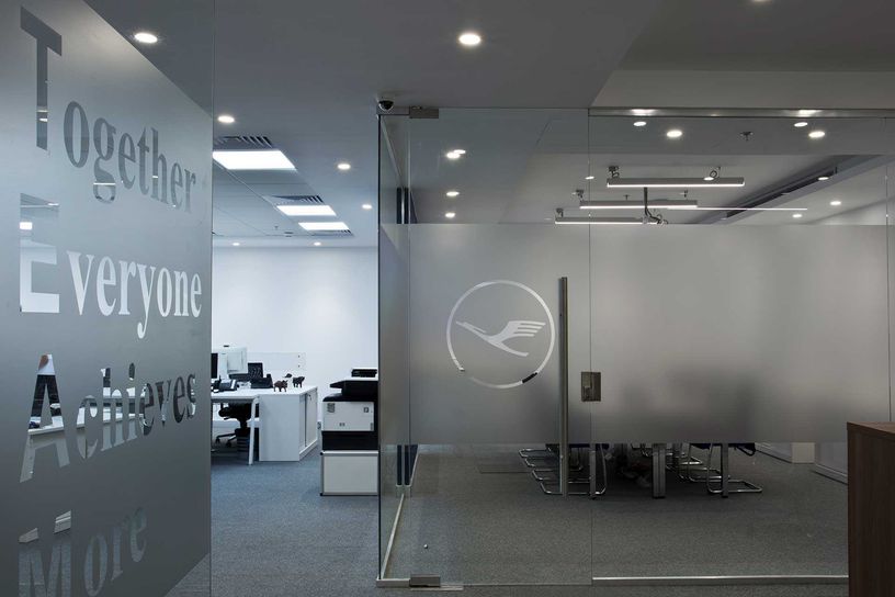 Lufthansa Gallery 003