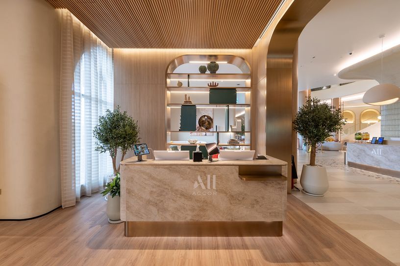 Pullman Hotel interior construction company dubai