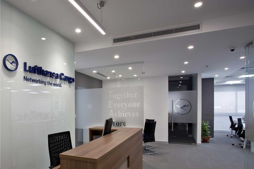 Lufthansa Gallery 001