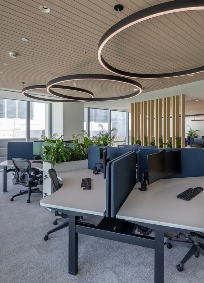 Clifford Chance ADGM KPS interior fit out company uae