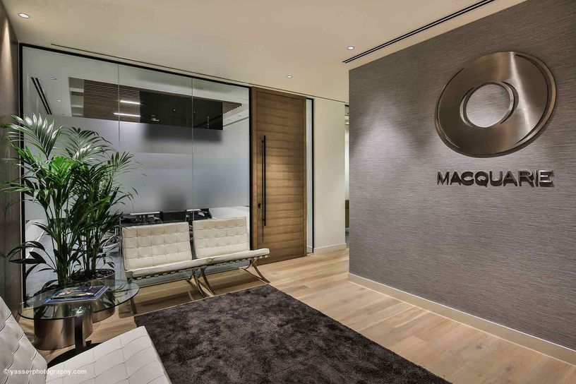 Macquarie Gallery 1 1 0