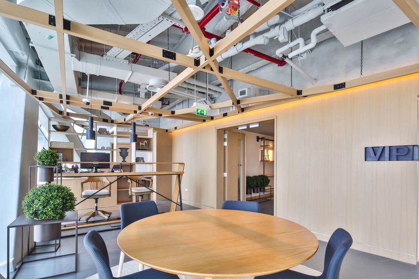 Eagle Hills Gallery 21