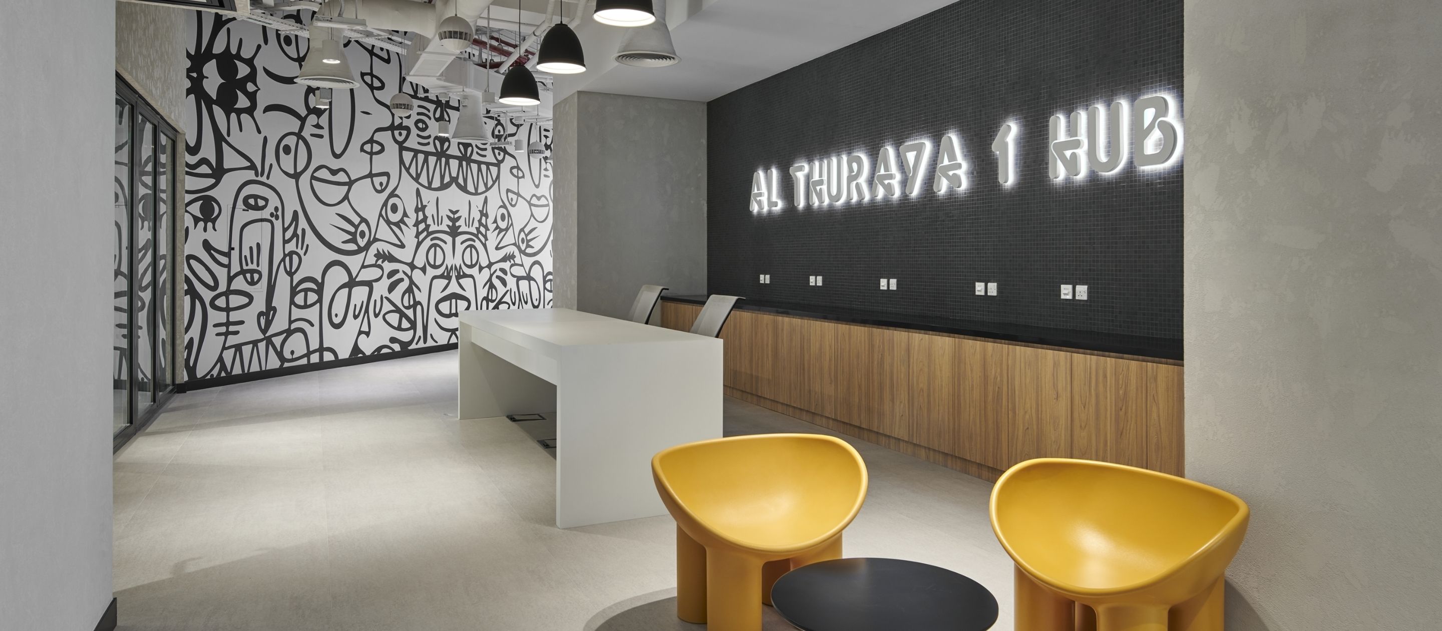 Al thuraya tower entreprises françaises de décoration dintérieur pour locaux commerciaux 2x