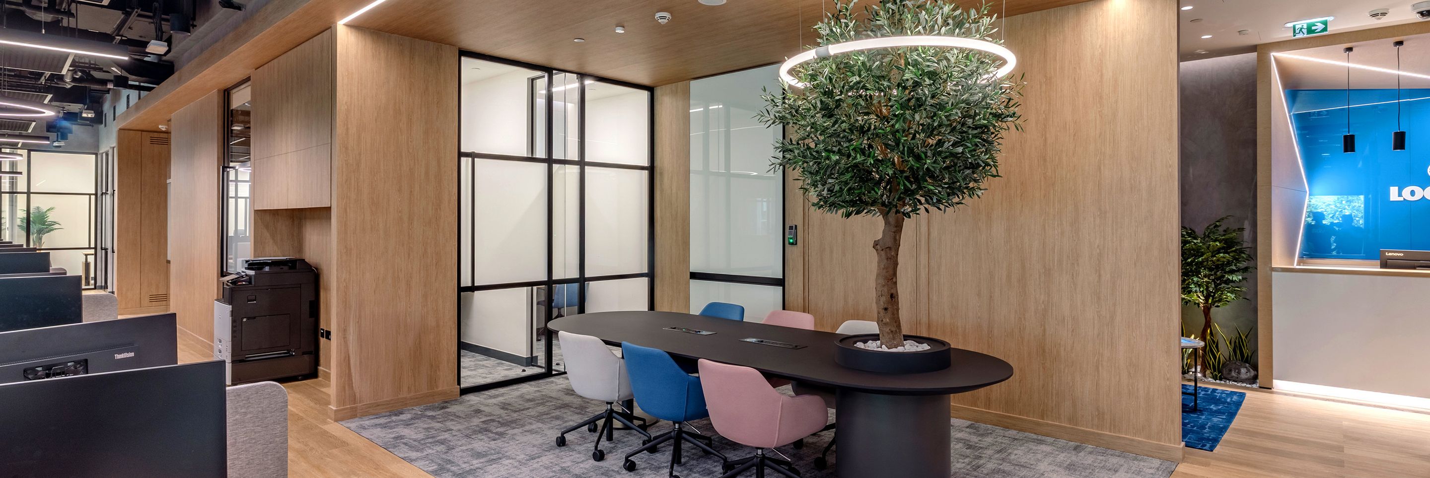 Lockton DIFC Interior fit out company UAE